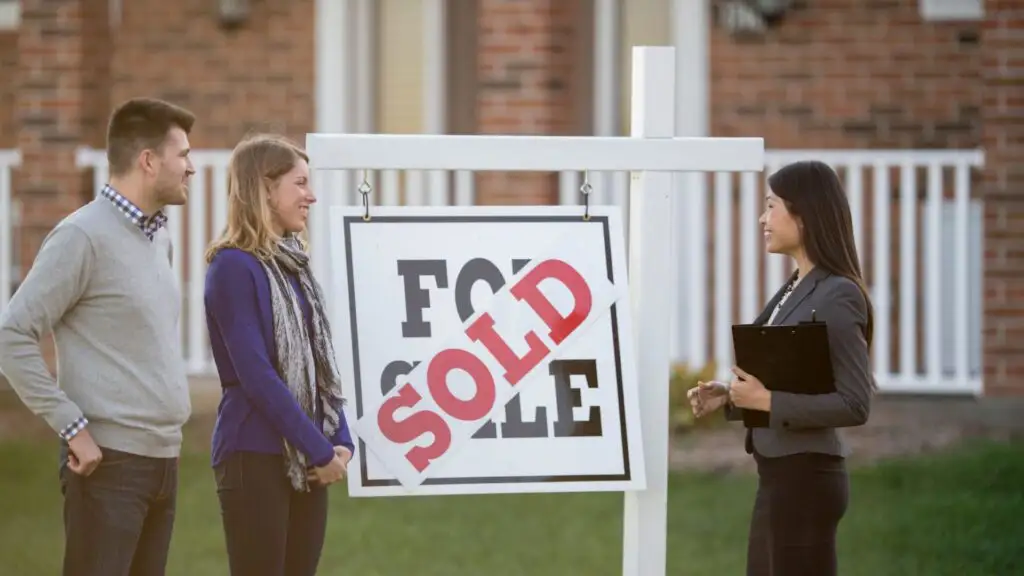 Questions to ask Before Buying a House